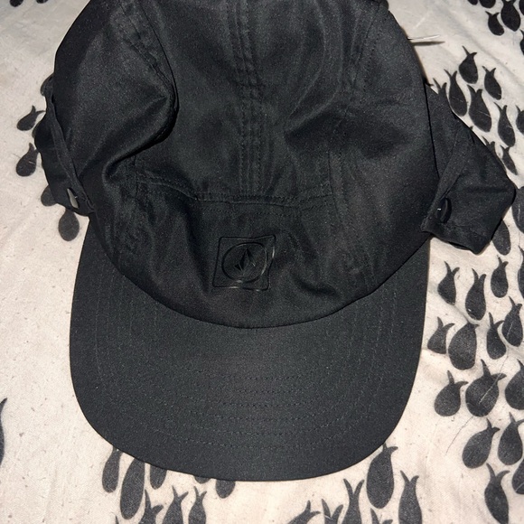 Volcom Black Men's Cap - Picture 1 of 4